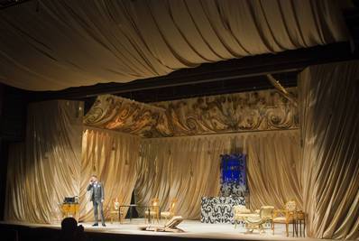 Az előadás díszlete|Ilovszky Béla