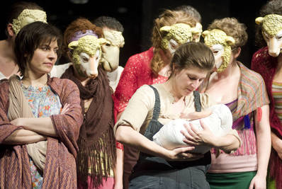 Szávai Viktória, Wéber Kata - jelenet|Ilovszky Béla