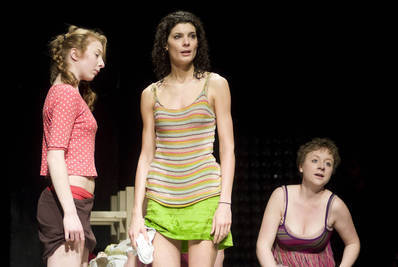 Bohoczki Sára, Neudold Júlia, Spiegl Anna|Ilovszky Béla