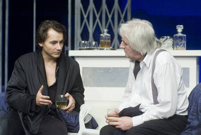 Varju Kálmán, Tahi Tóth László|Ilovszky Béla