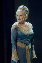 Kubik Anna|Ilovszky Béla