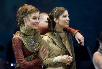 Dézsi Éva-Darinka, Kondász Renáta|Ilovszky Béla