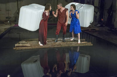 Pető Kata, Nagy Zsolt, Bach Kata|Ilovszky Béla