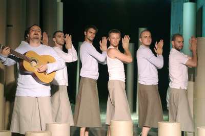 Jelenet az előadásból (Járó Zsuzsa)|Ilovszky Béla