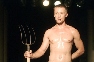 Száraz Dénes|Ilovszky Béla