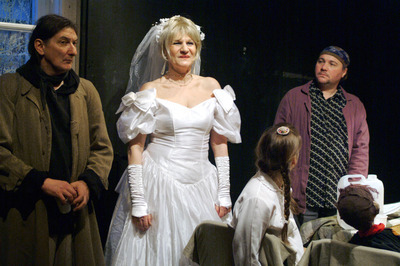 Spilák Lajos, Horváth Zsuzsanna, Hannus Zoltán - jelenet|Ilovszky Béla