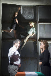 Mokány Csaba, Varga Anikó, (előtérben) Herman Flóra, Varga Ádám|Ilovszky Béla