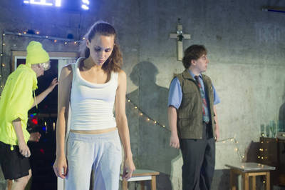 Simányi Zsuzsanna, Cseh Dávid|Ilovszky Béla