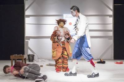 Császár Réka, Kroó Balázs|Ilovszky Béla